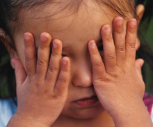 eye-rubbing-blepharitis blepharitis makes eyes sore