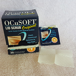 eye lid scrub