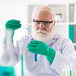 researcher on cataracts and carnosine
